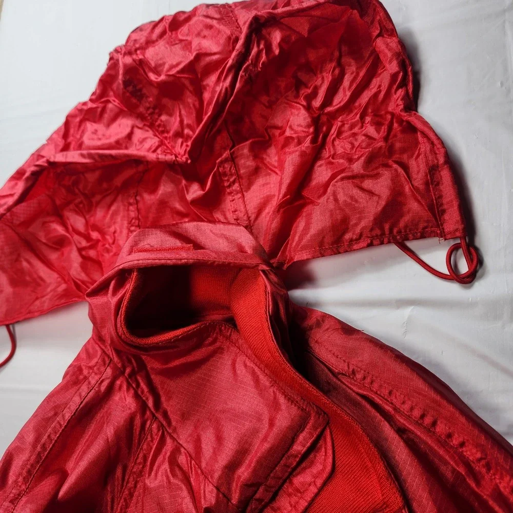 Vintage Eddie Bauer Red Nylon Lightweight Jacket Windbreaker Hideaway Hood Large